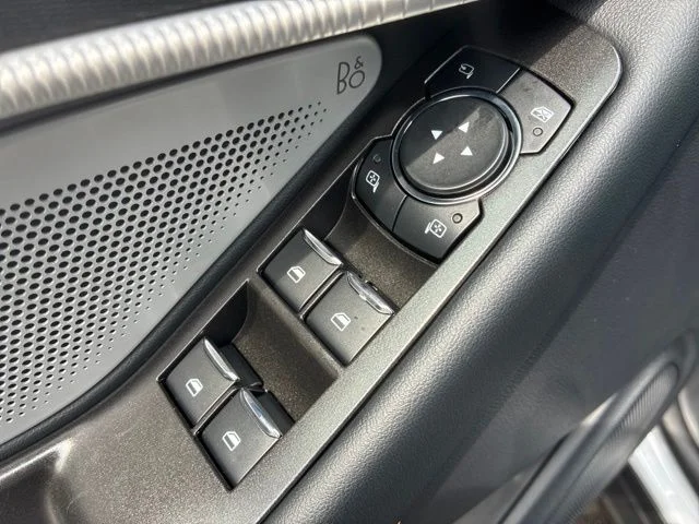 New 2026 White Ford Tremor image 17