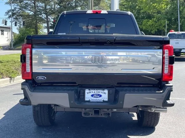 New 2026 Agate Black Metallic Ford King Ranch image 36