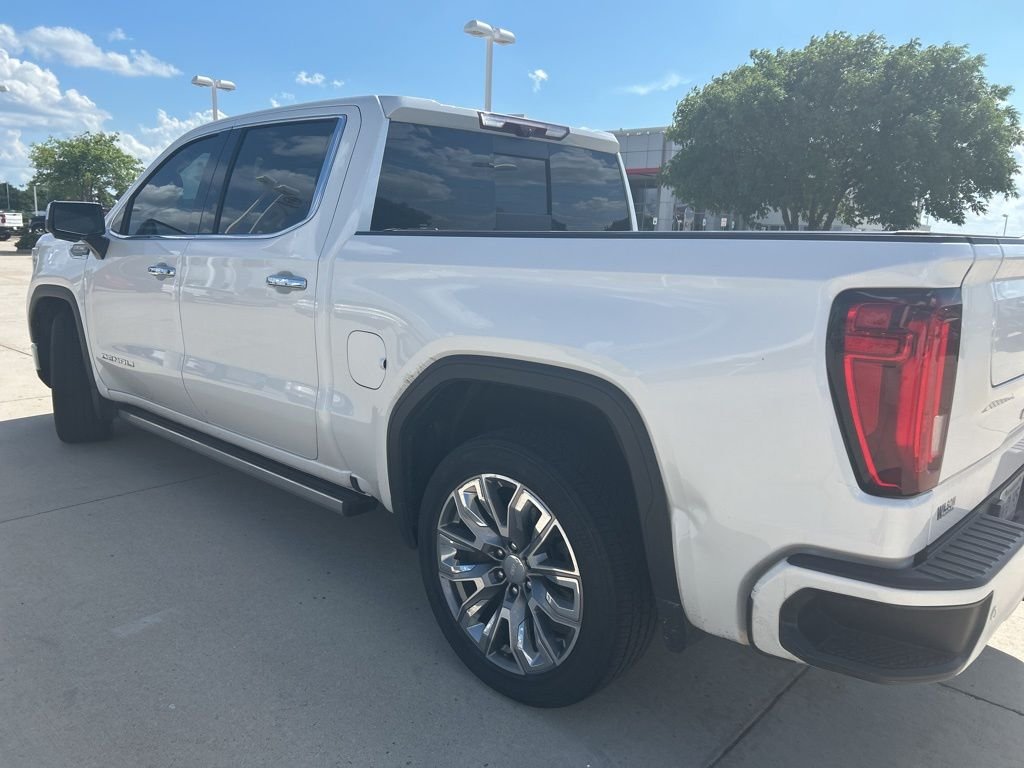 Used 2023 White GMC Denali image 4