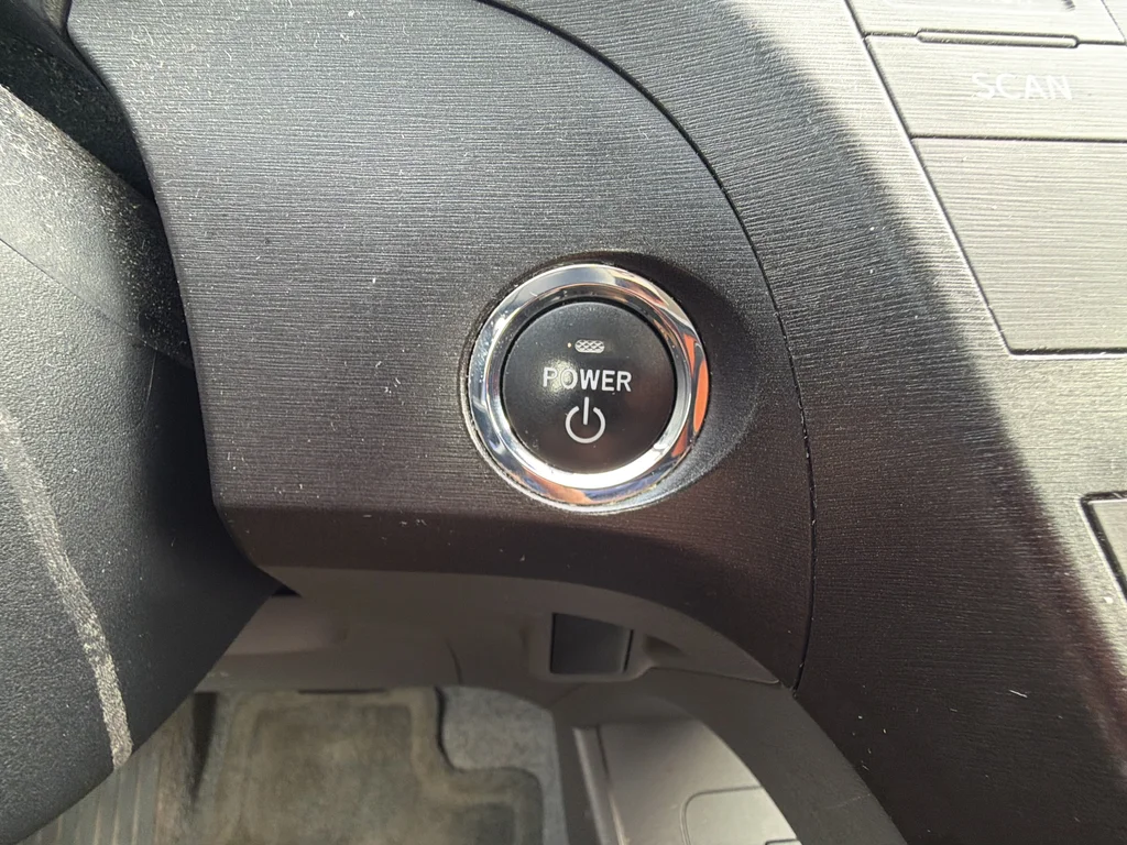 Used 2011 Silver Toyota Two image 13