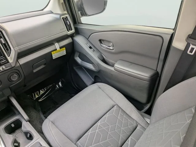 New 2026 Glacier White Nissan Crew Cab SV image 9