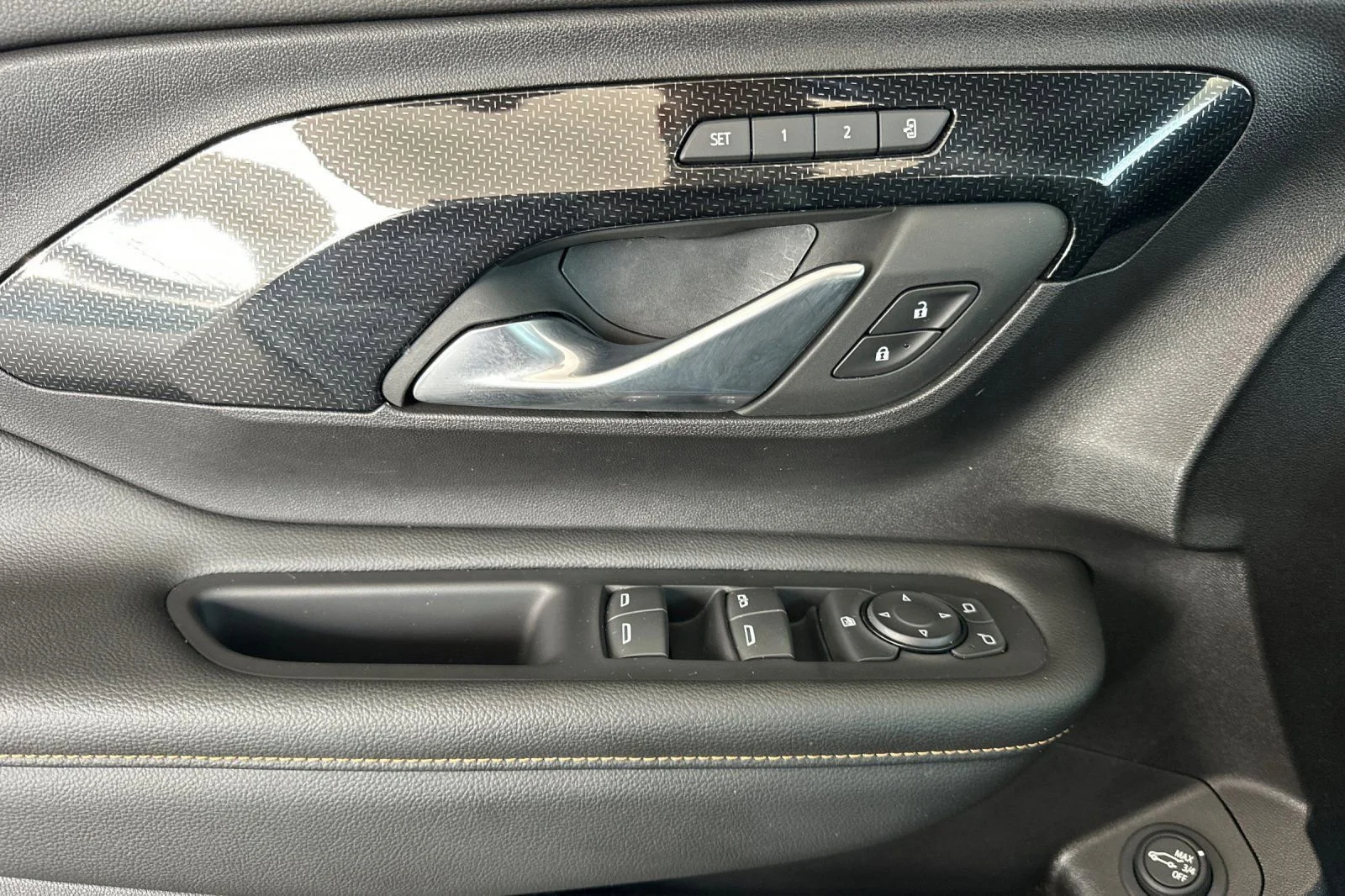 2024 GMC Terrain AT4 - Photo 11