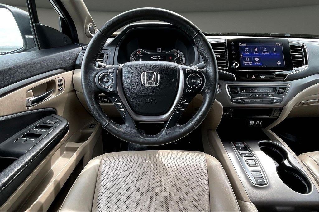 Used 2023 White Honda RTL image 12