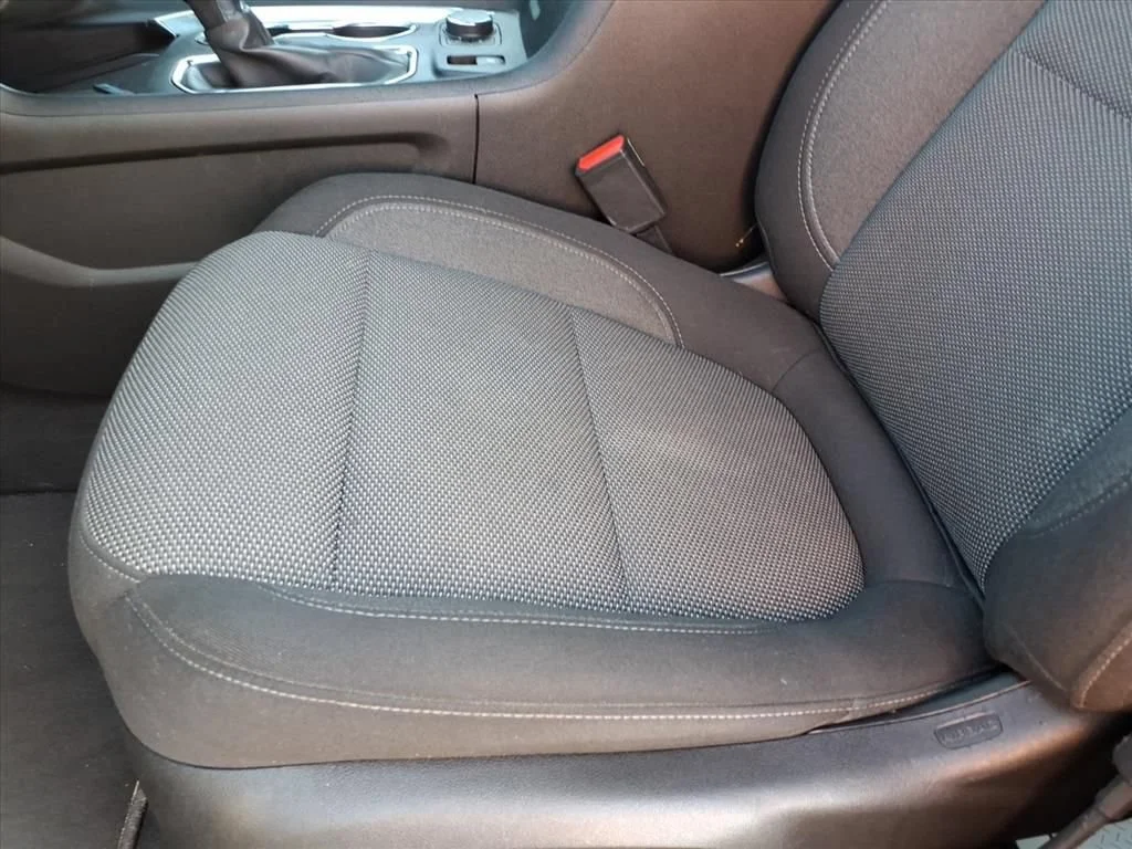 Used 2023 Mosaic Black Metallic Chevrolet LT Cloth image 4