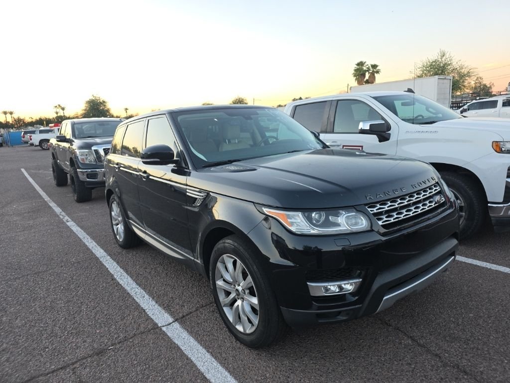 Used 2014 White Land Rover 3.0L V6 Supercharged HSE image 2