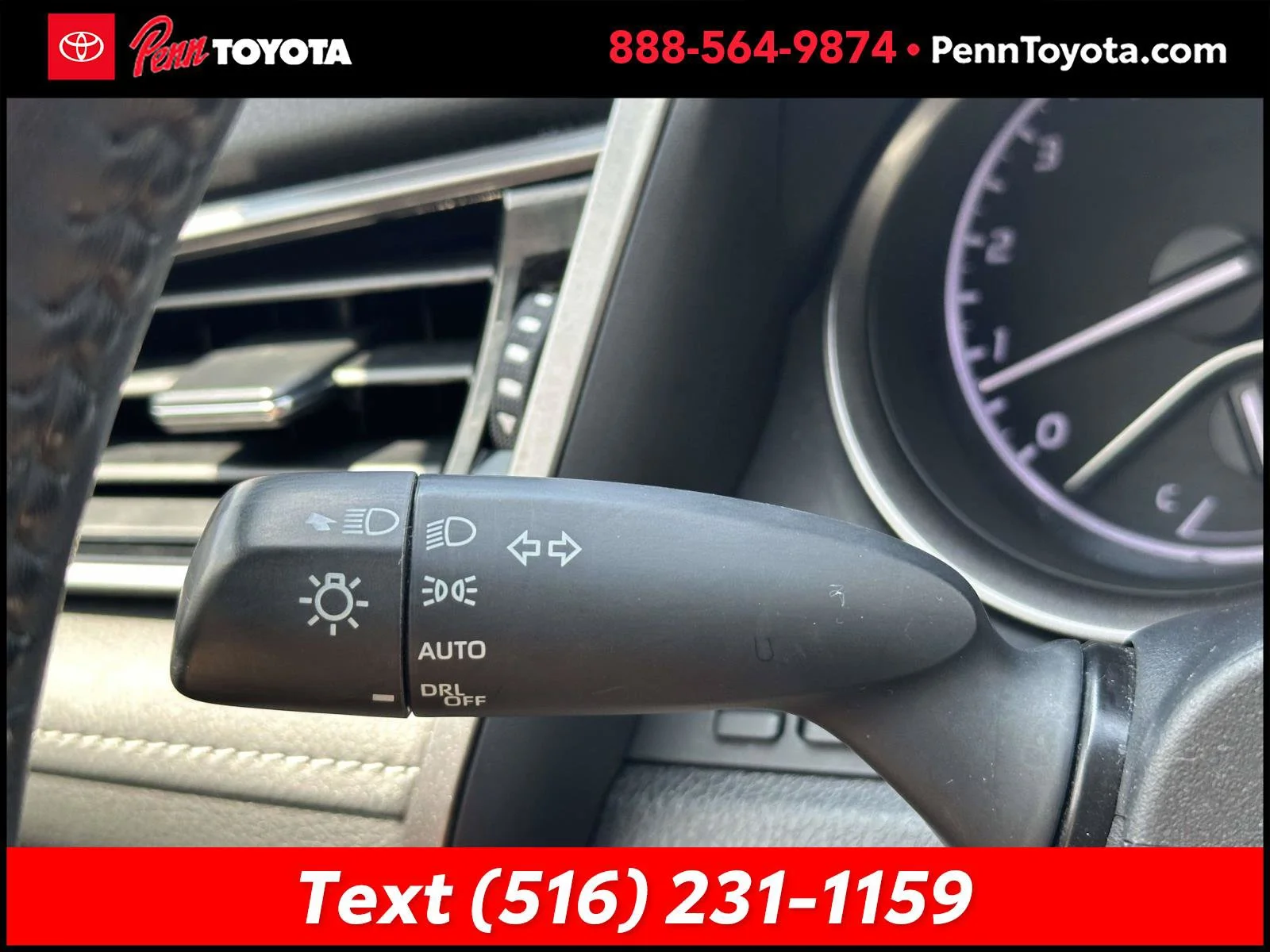 Used 2022 White Toyota SE Nightshade image 34