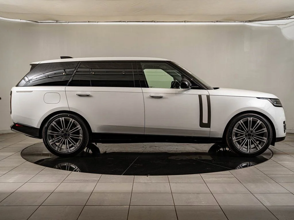 2026 Land Rover Range Rover SE - Photo 11