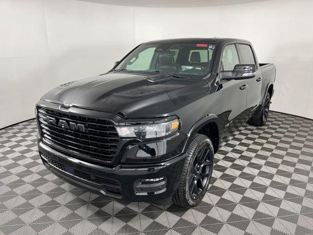 New 2026 Diamond Black Crystal Pearl-Coat Exterior Paint RAM LARAMIE image 31