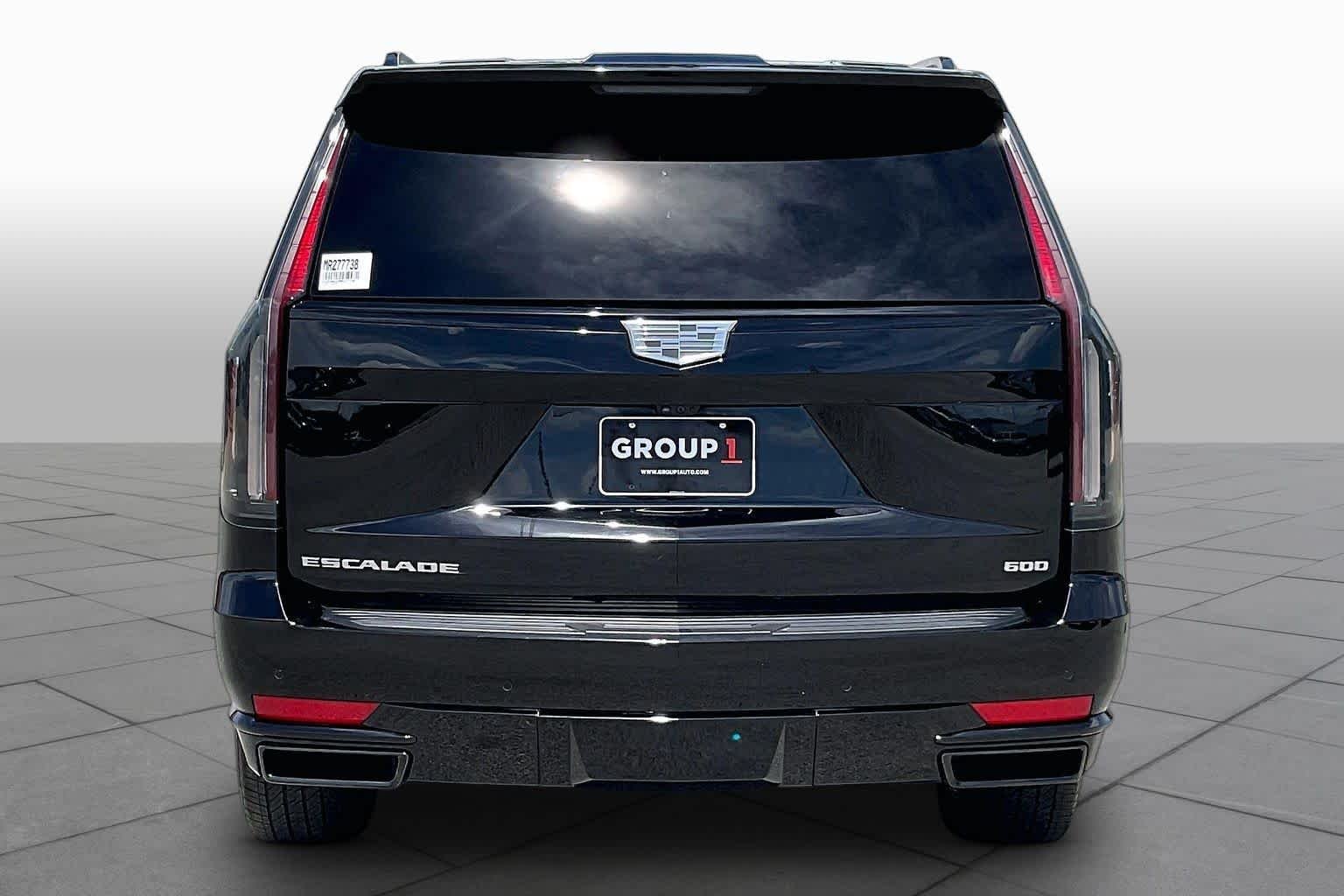 Used 2021 Black Raven Cadillac Sport Platinum image 5