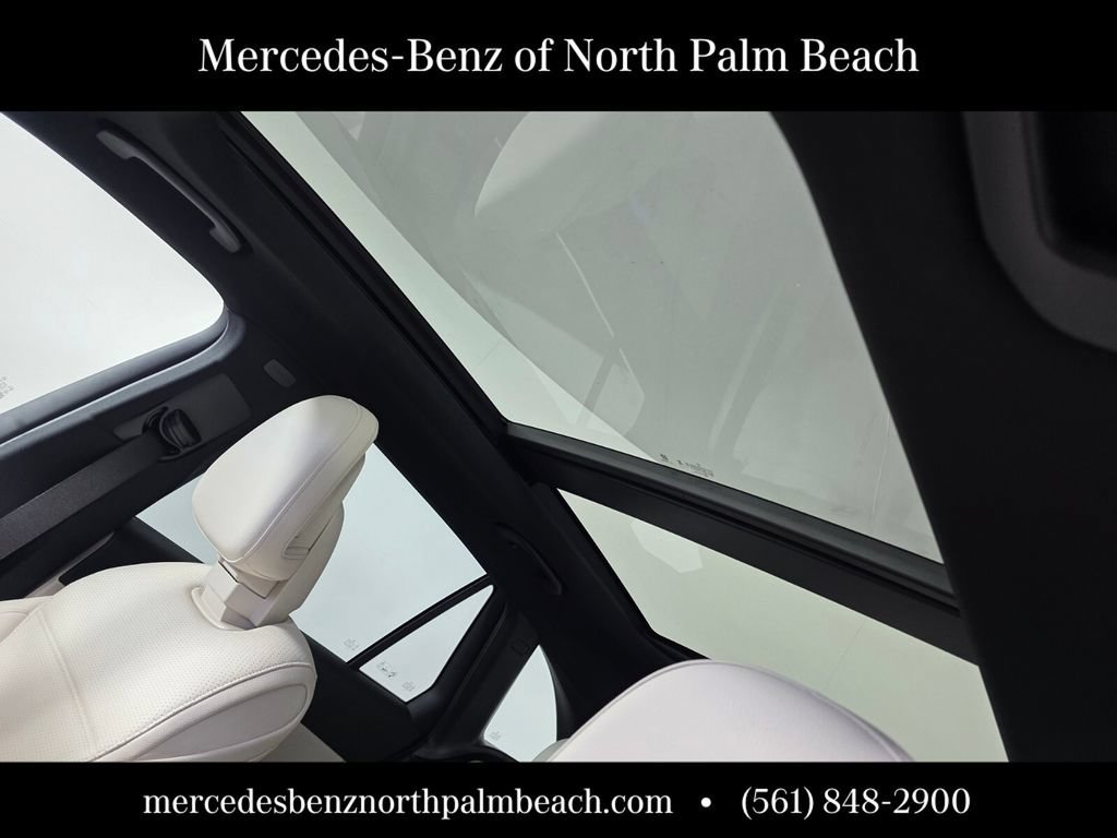 New 2026 Starling Blue Metallic Mercedes-Benz GLC 300 image 38