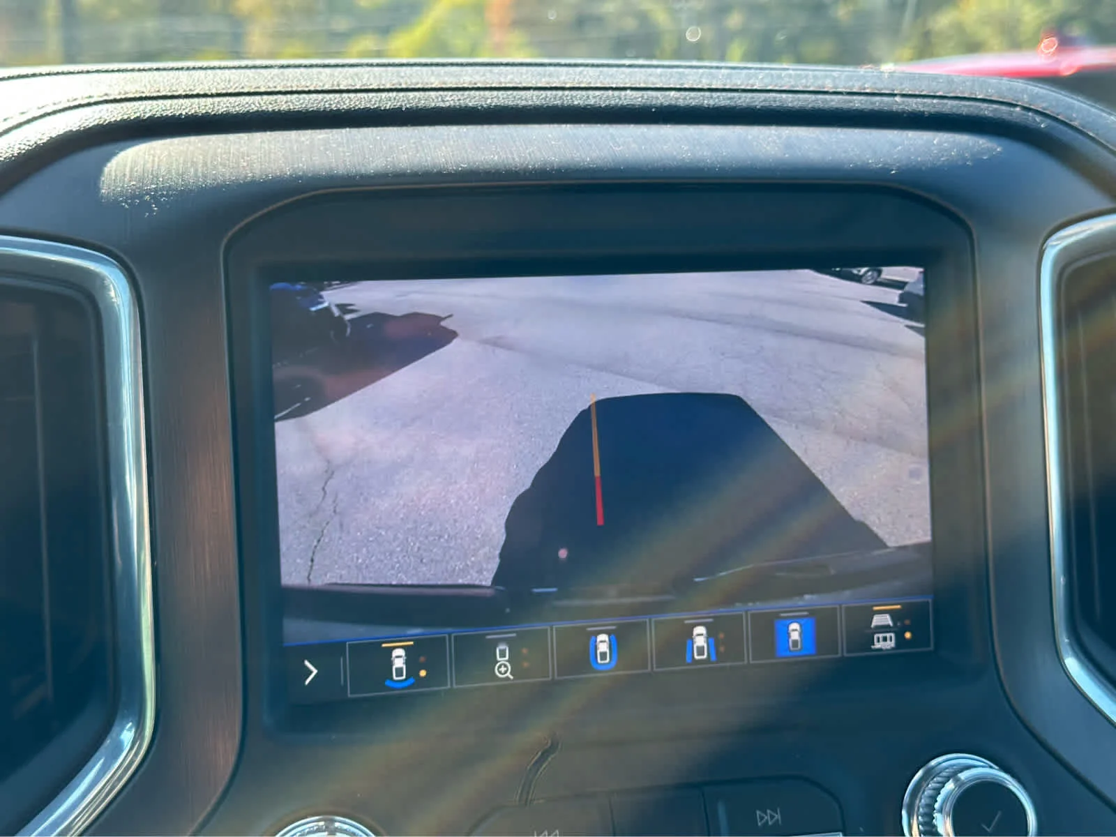 Used 2020 Summit White GMC AT4 image 16