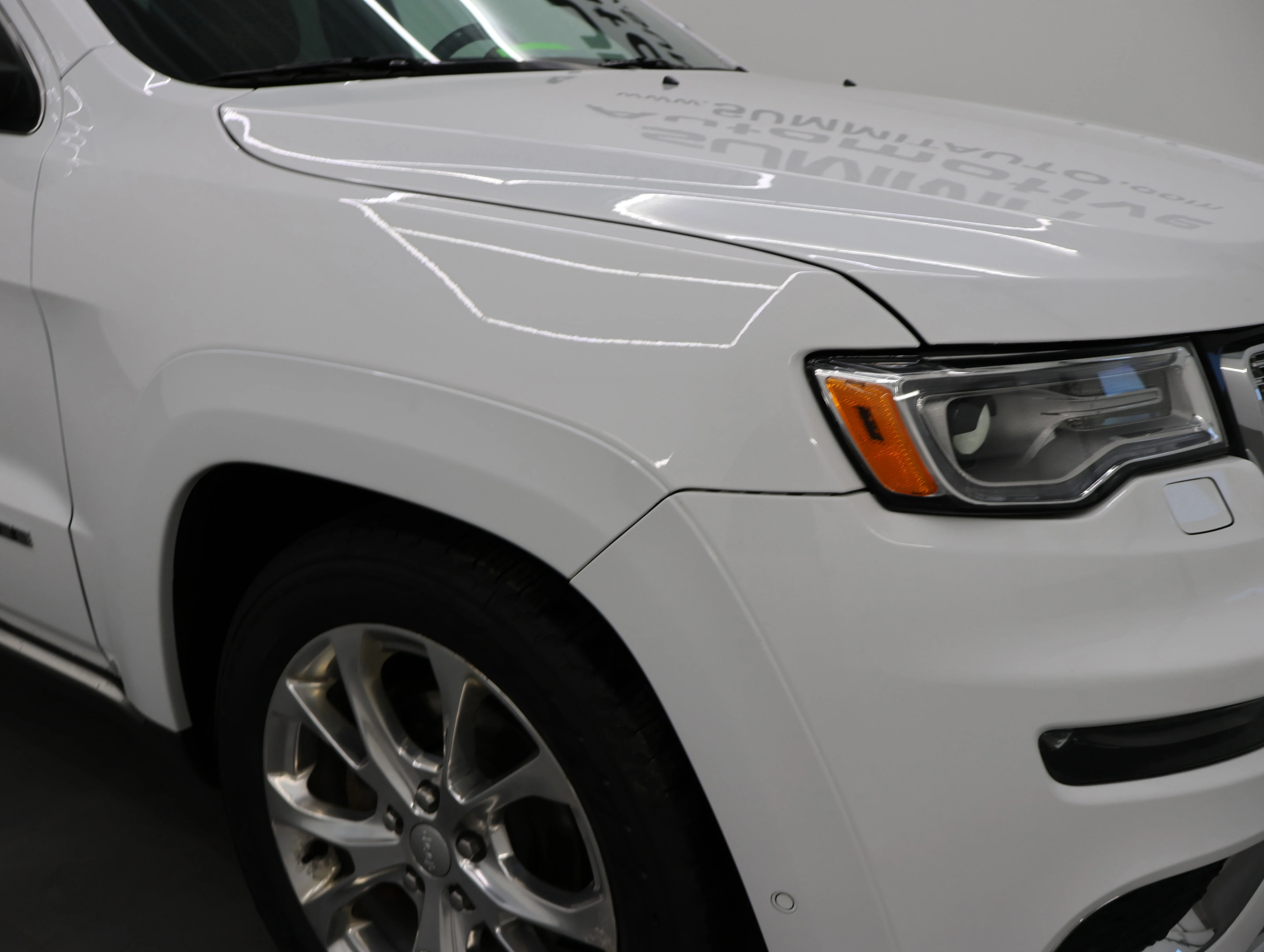 Used 2020 Bright White Clearcoat Jeep Summit image 22