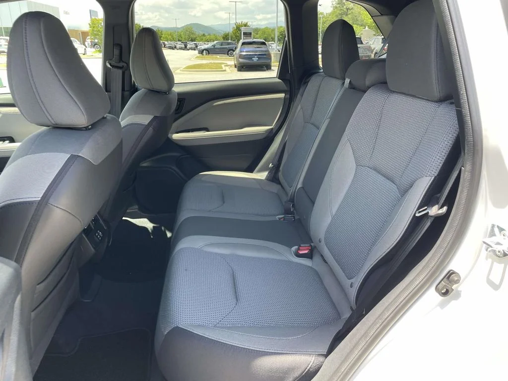 Used 2025 Crystal White Pearl Subaru Premium image 3
