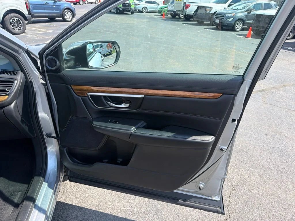 Used 2017  Honda EX-L image 39
