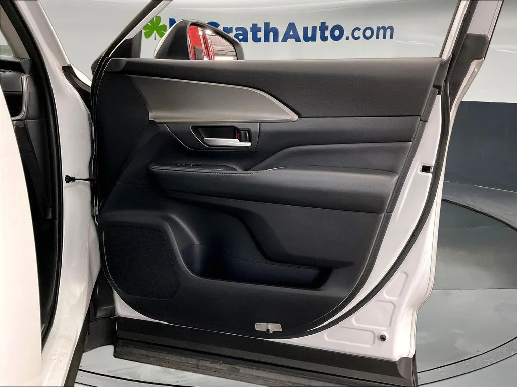 Used 2025 Beige Toyota XLE image 28