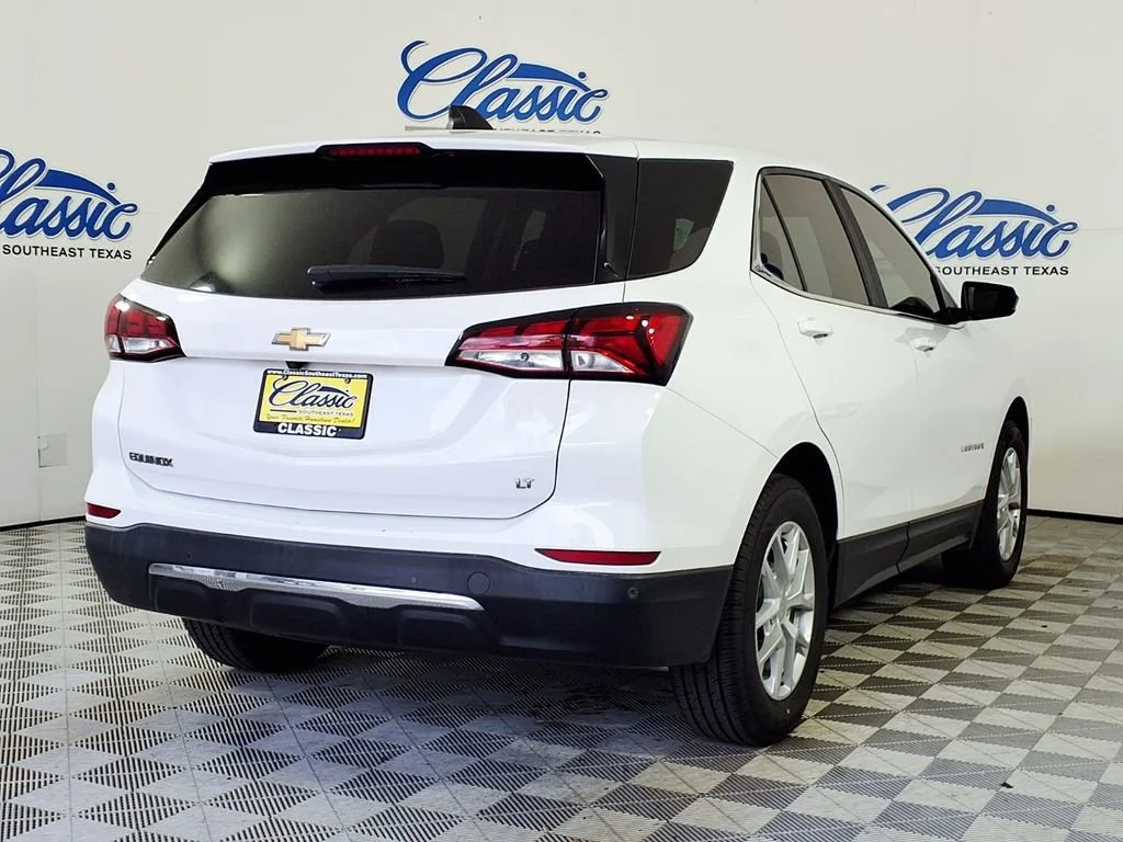 Used 2022 Summit White Chevrolet LT image 6