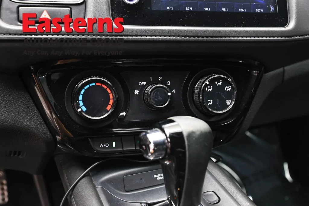 Used 2022 White Honda Sport image 18