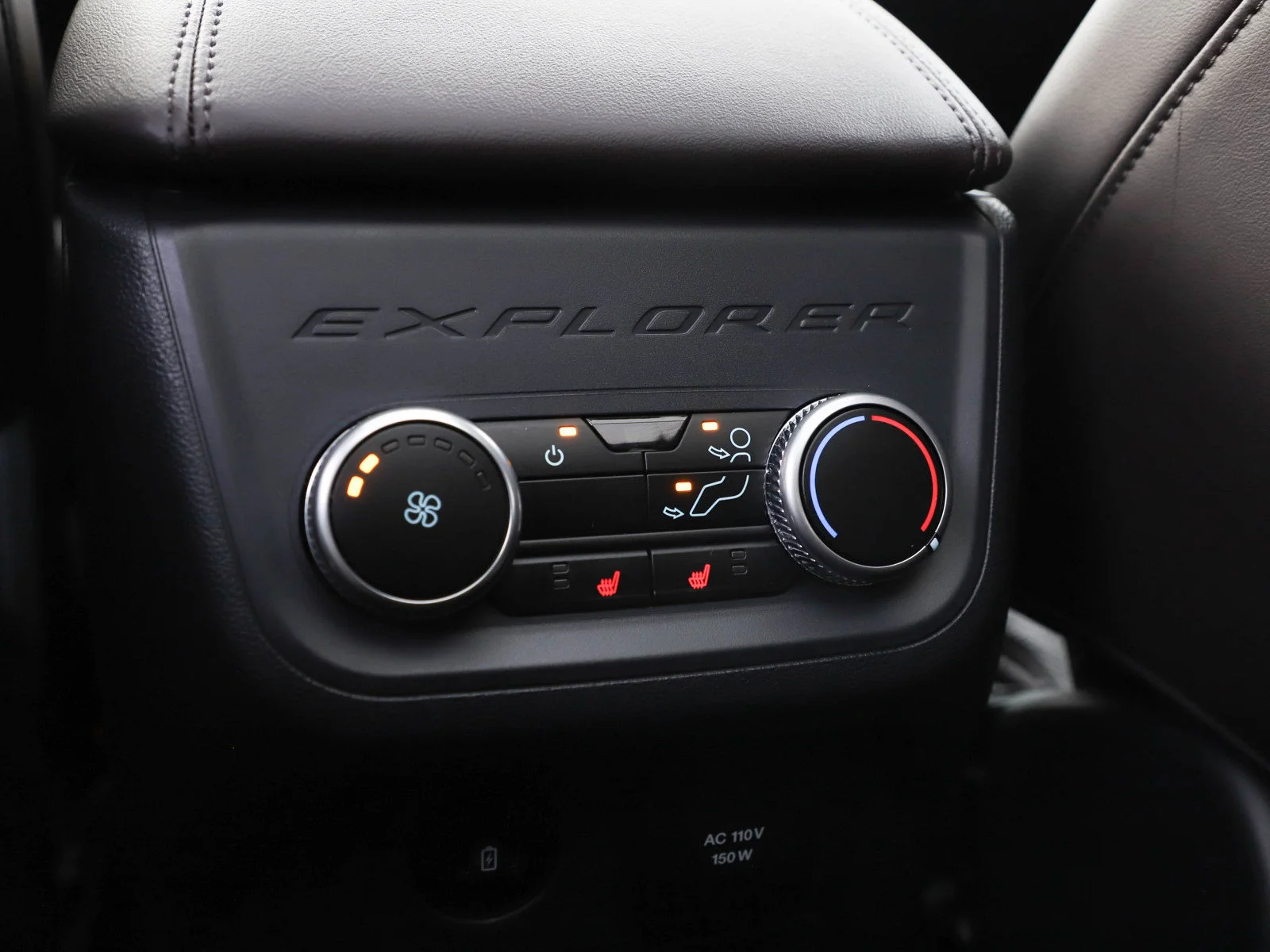 Used 2025 White Metallic Ford Platinum image 16