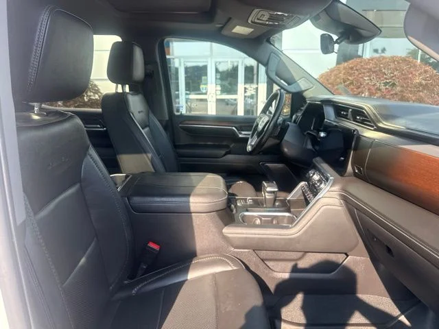 Used 2024 White GMC Denali image 35
