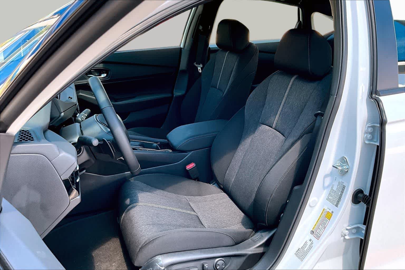 New 2026 Platinum White Pearl Honda Sport Hybrid image 9