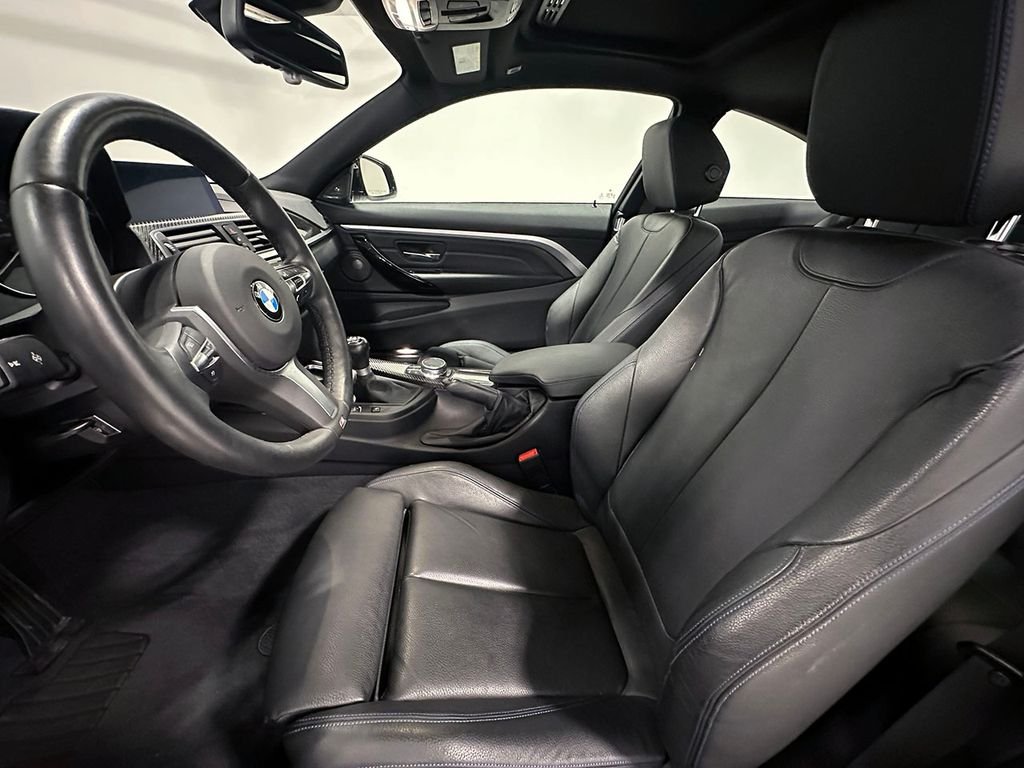Used 2020 Black BMW 440i xDrive image 3