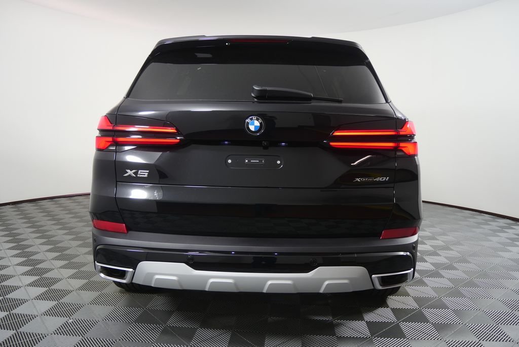 New 2026 Black Sapphire Metallic BMW xDrive40i image 4