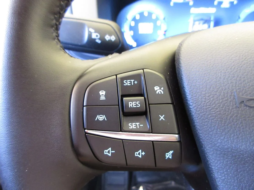 Certified Used 2025 Oxford White Ford Big Bend image 15