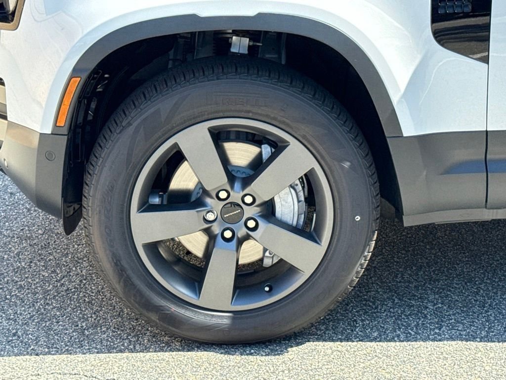 New 2026 White Land Rover S image 9