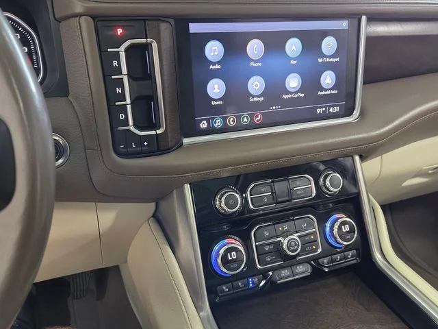 Used 2021 White GMC Denali image 22