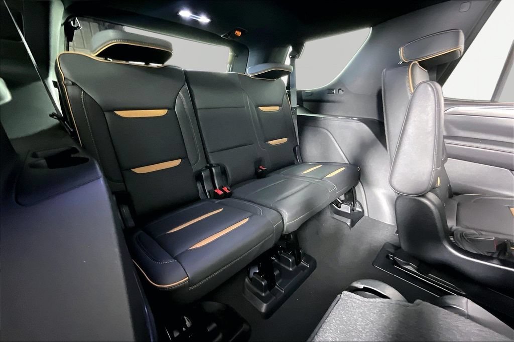 2023 GMC Yukon AT4 - Photo 24