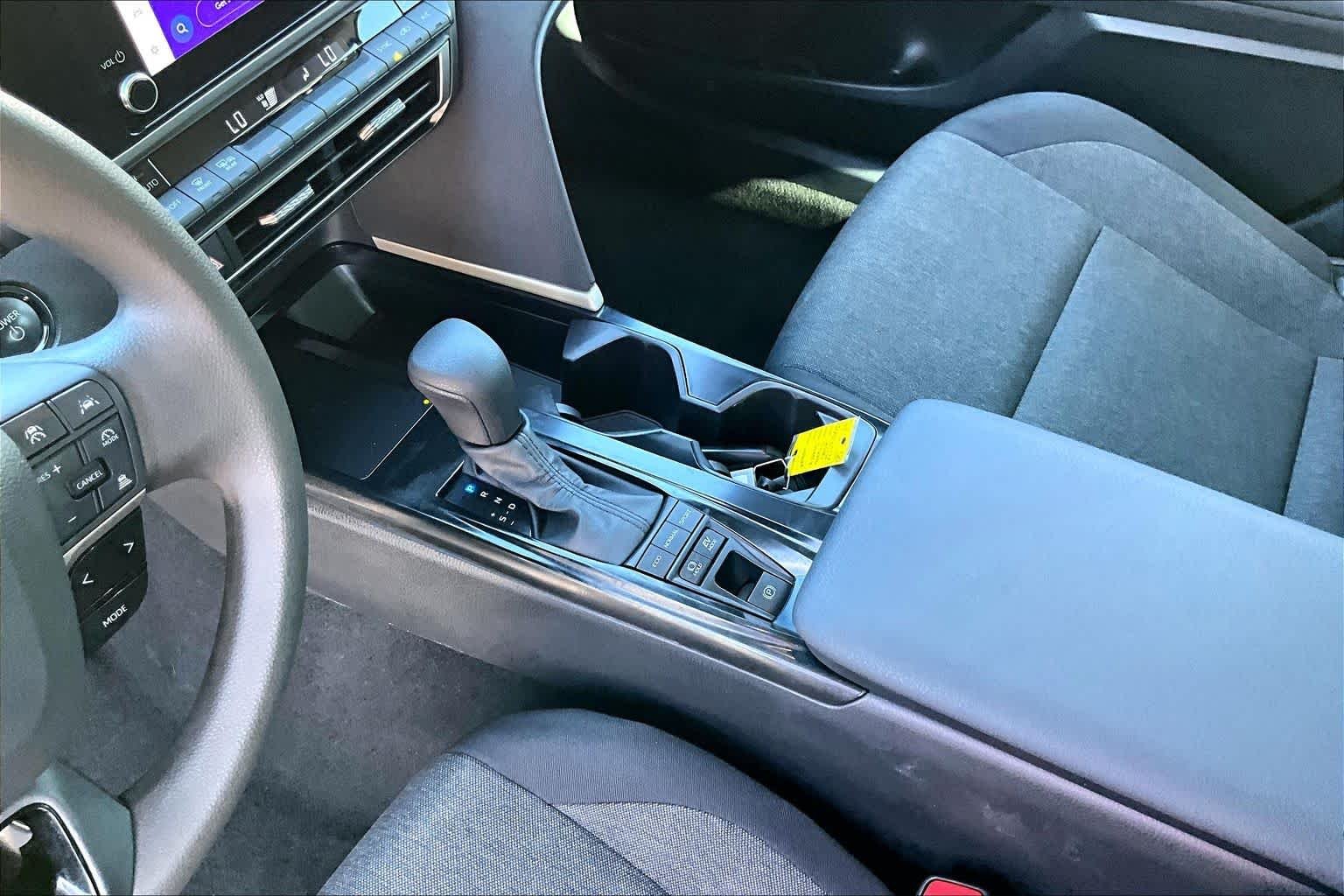 Certified Used 2025 Ice Toyota LE image 17
