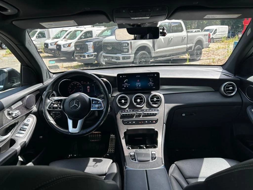 Used 2022 Black Mercedes-Benz GLC 300 image 28
