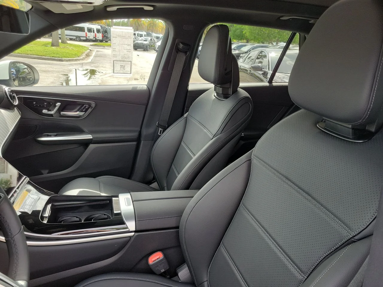 New 2027 Polar White Mercedes-Benz GLC 300 image 20