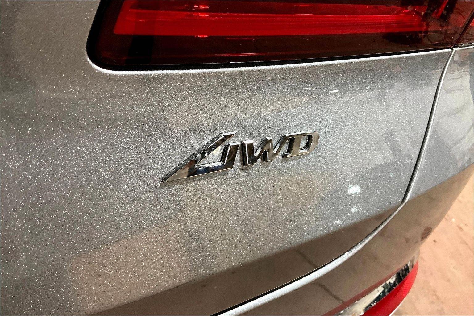 Used 2025 Savile Silver Genesis 2.5T Standard image 9