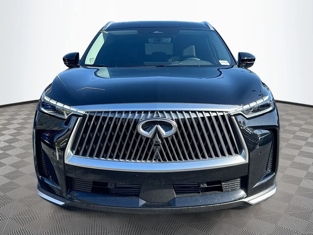 Certified Used 2026 Black INFINITI LUXE image 2