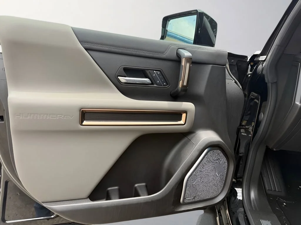 Used 2025 Void Black GMC 3X image 17