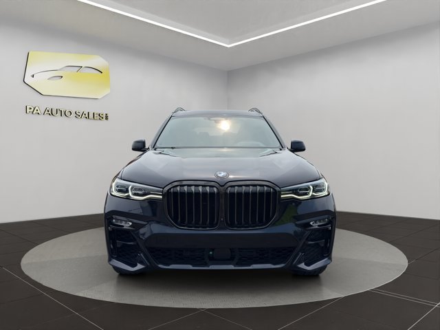 Used 2022 Carbon Black Metallic BMW xDrive40i image 2