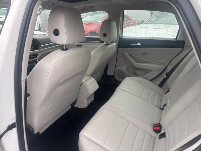 Used 2023 White Volkswagen 1.5T SE image 12