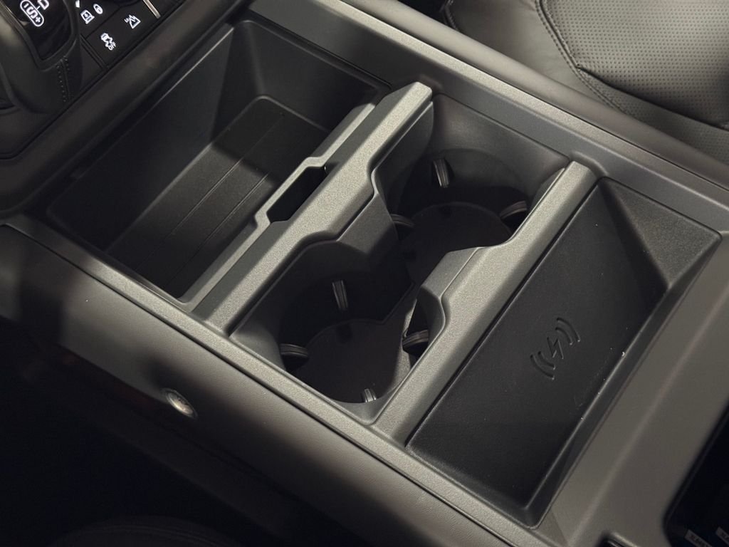 New 2026 Borasco Grey Land Rover X-Dynamic SE image 19