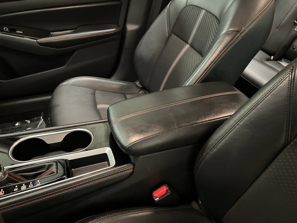 2025 Nissan Altima SR - Photo 20