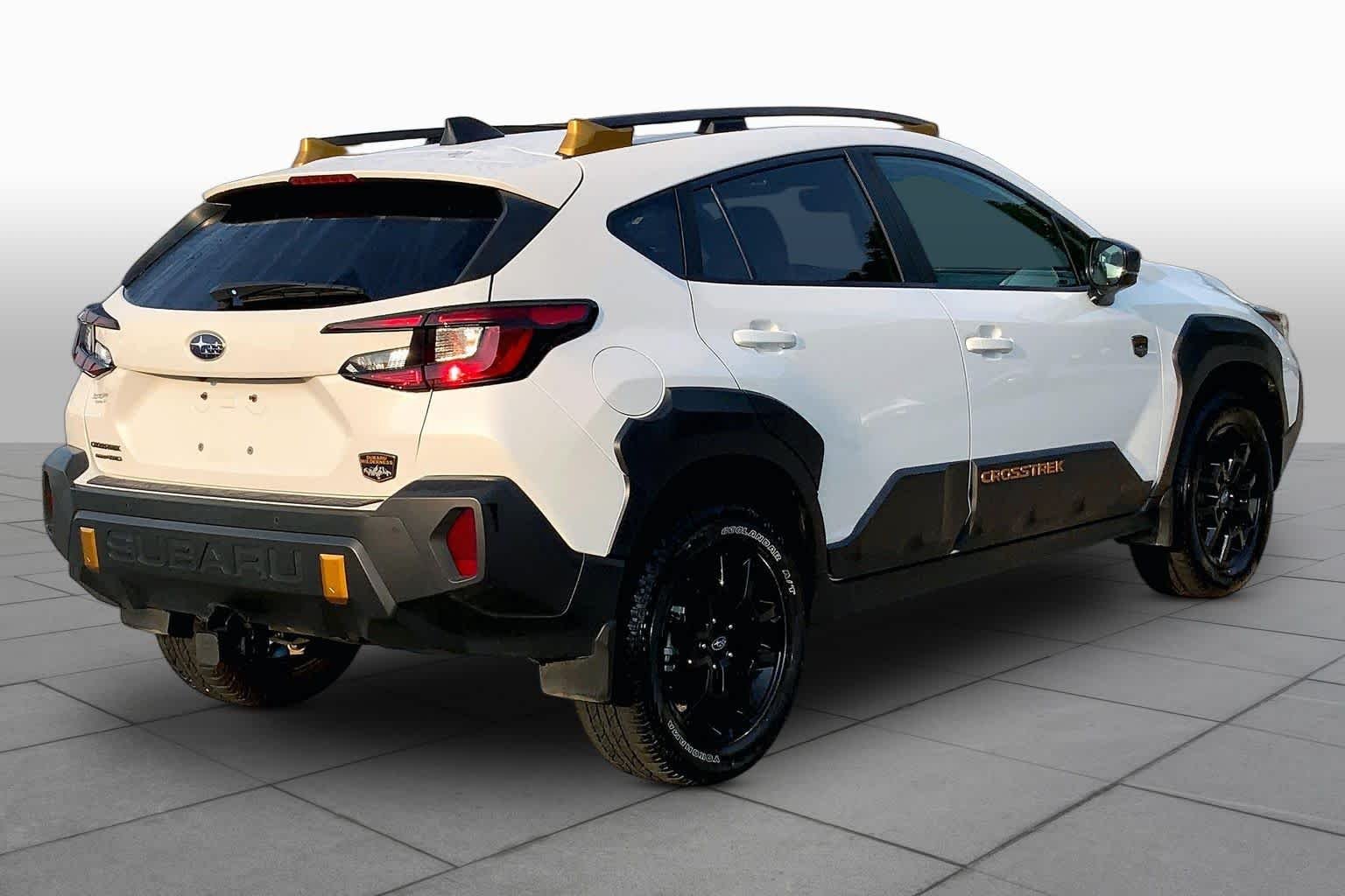 Used 2024 Crystal White Pearl Subaru Wilderness image 13