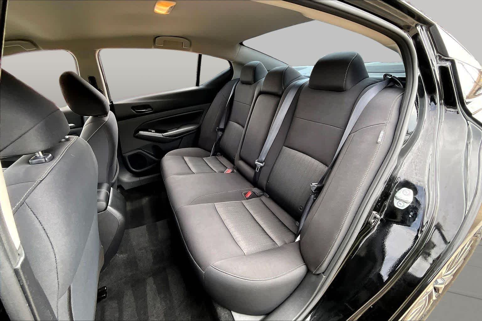 Used 2023 Super Black Nissan 2.5 SV image 20