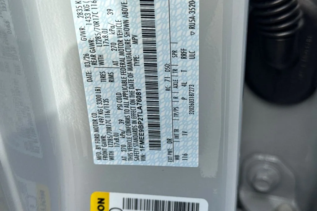 New 2026 Oxford White Ford Badlands® image 28
