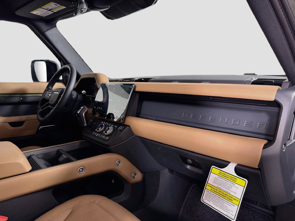 New 2026 Woolstone Green Land Rover X-Dynamic SE image 31
