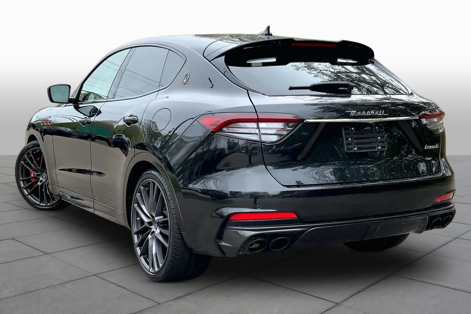 Used 2021 Nero Ribelle Metallic Maserati Trofeo image 12