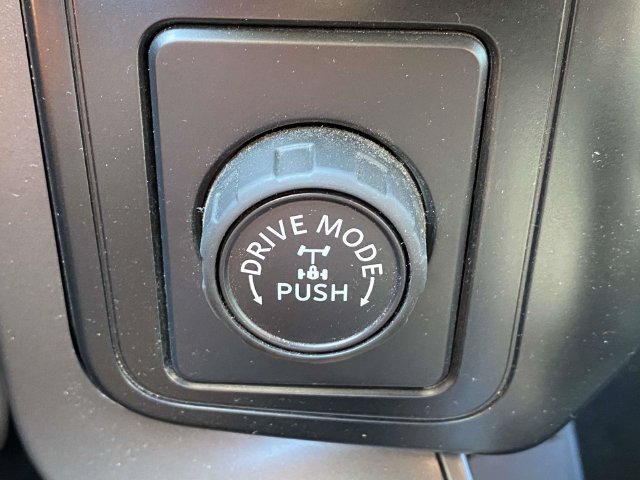 Used 2024 White Ford XLT image 18
