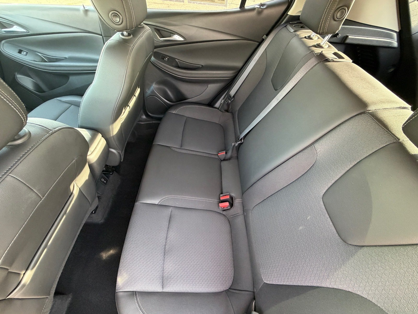 2025 Buick Encore GX Preferred - Photo 12