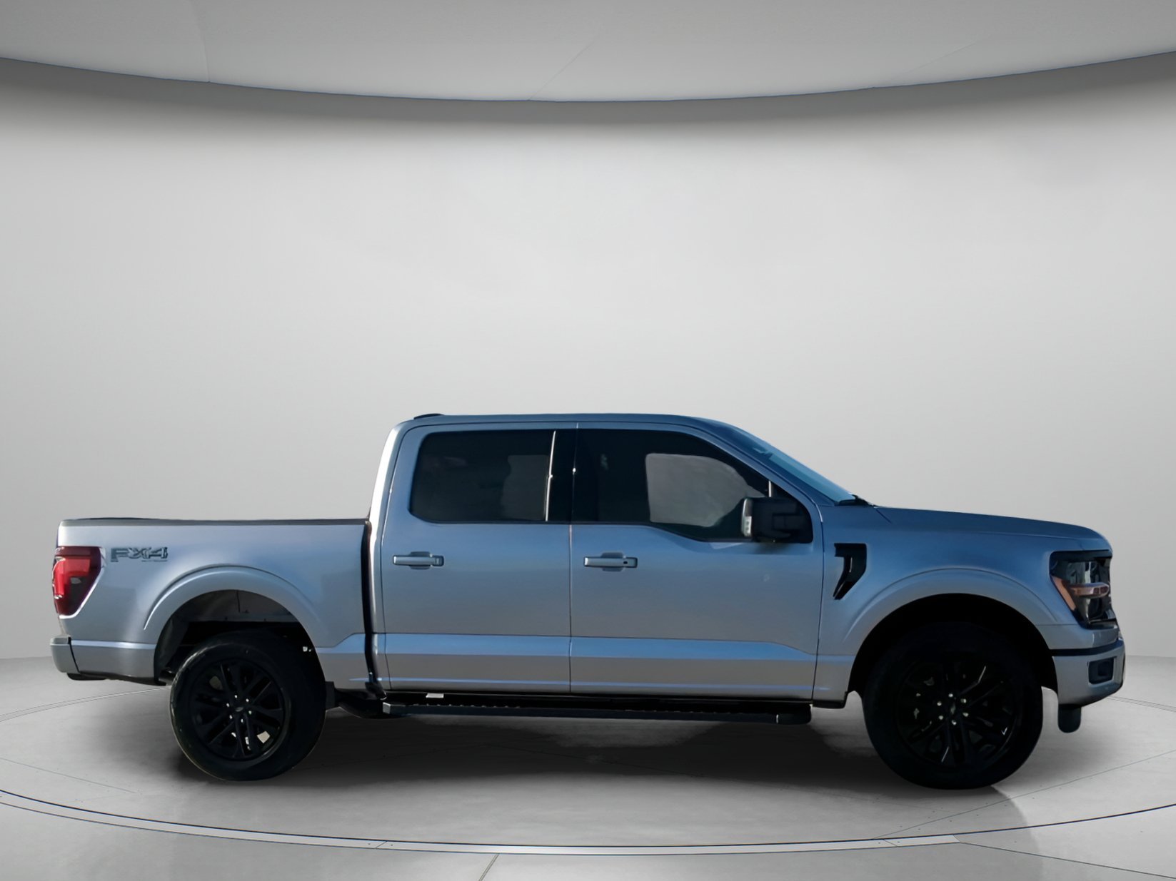 New 2026 Iconic Silver Metallic Ford XLT image 30