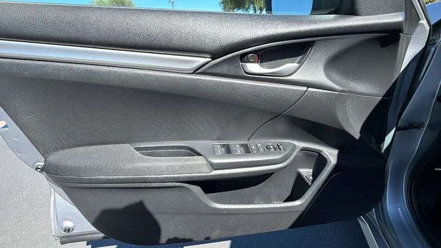 Used 2016 Silver Honda LX image 17