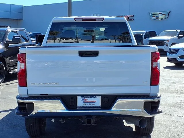 Used 2026 Summit White Chevrolet LT image 7